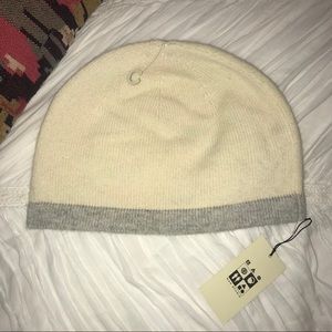 NWT 100% Cashmere Max Studio Hat⭐️